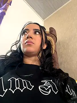 Snapshot of EmmyEvans1 chatting on 20, 10, 2025 EmmyEvans1 online show from 20, 10, 2025