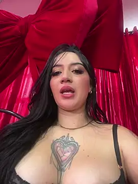 Snapshot of EmmyEvans1 chatting on 9, 2, 2026 EmmyEvans1 online show from 9, 2, 2026