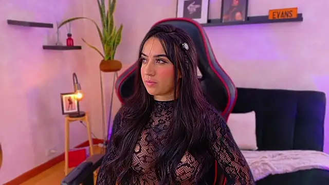 Snapshot of EmmyEvans1 chatting on 18, 2, 2026 EmmyEvans1 online show from 18, 2, 2026