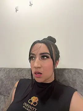 EmmyEvans1 online show from 29, 3, 2026