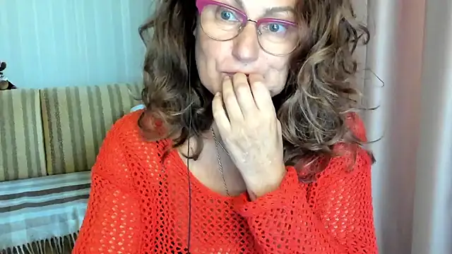 lauraoven online show from 7, 10, 2025