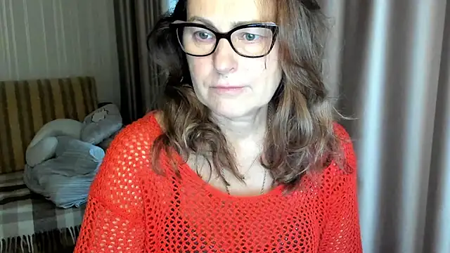 lauraoven online show from 6, 11, 2025