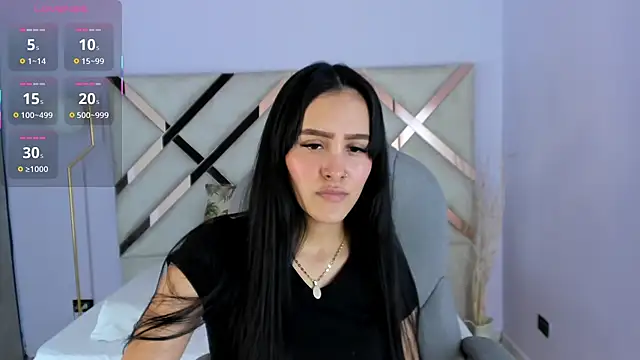 Snapshot of tati_saldarriaga chatting on 12, 11, 2025 tati saldarriaga online show from 12, 11, 2025