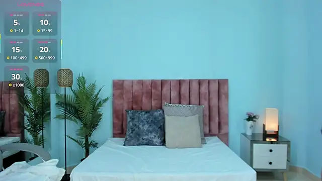 Snapshot of tati_saldarriaga chatting on 27, 11, 2025 tati saldarriaga online show from 27, 11, 2025