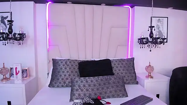 Sofiia W26 online show from 10, 10, 2025