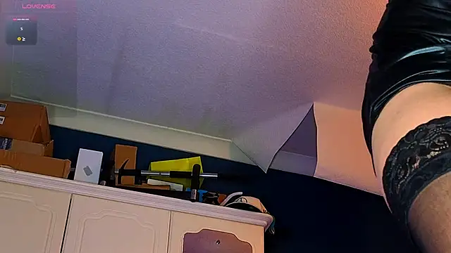 Kinky JXD online show from 7, 12, 2024