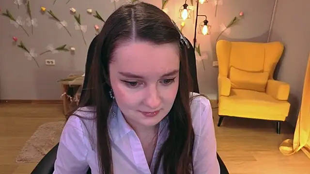 Snapshot of CloudGrace chatting on 6, 6, 2026 CloudGrace online show from 6, 6, 2026