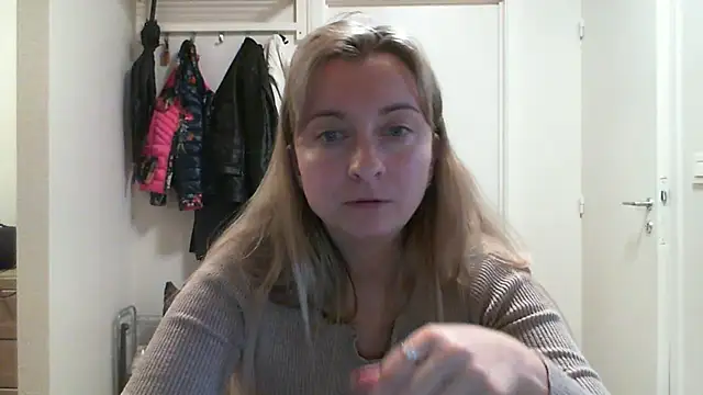 SusanCurt online show from 13, 10, 2025