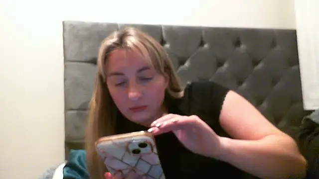 SusanCurt online show from 18, 10, 2025