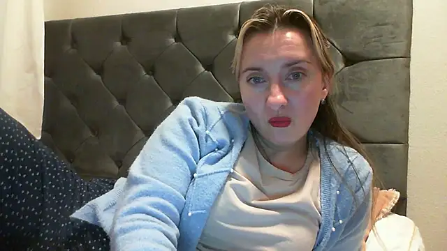 SusanCurt online show from 13, 12, 2025