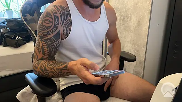 bigdick19cm90 online show from 4, 10, 2025