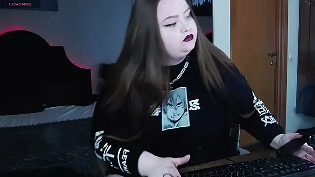 EMMA  CONNOR online show from 9, 12, 2024