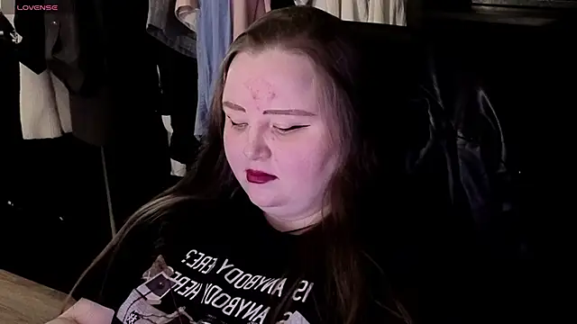 EMMA  CONNOR online show from 7, 11, 2025