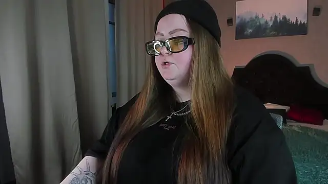 EMMA  CONNOR online show from 23, 1, 2025