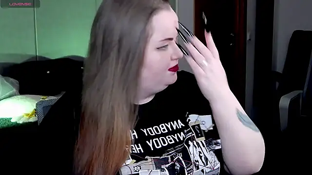 EMMA  CONNOR online show from 18, 3, 2025