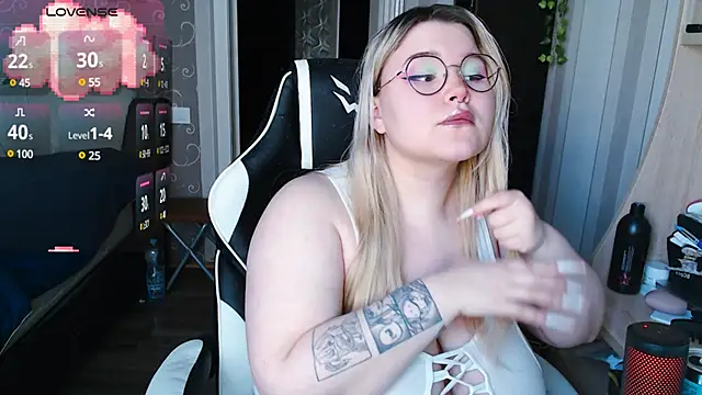 Mini Mo online show from 5, 2, 2025