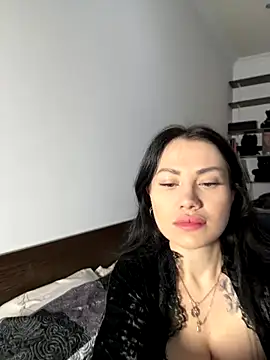 Wet  Bunny online show from 4, 10, 2025