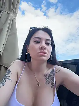 Wet  Bunny online show from 4, 7, 2026