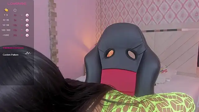 clarisKlein online show from 8, 3, 2025