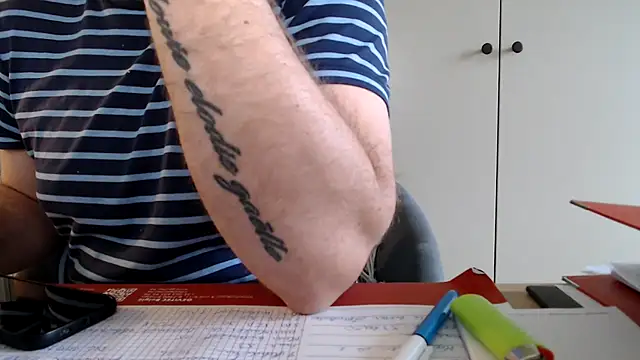 Snapshot of mrbigballs chatting on 15, 5, 2026 mrbigballs online show from 15, 5, 2026