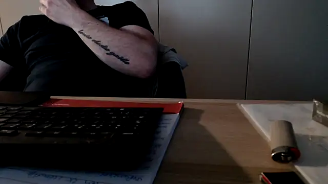 Snapshot of mrbigballs chatting on 11, 5, 2026 mrbigballs online show from 11, 5, 2026