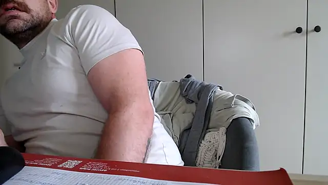 Snapshot of mrbigballs chatting on 8, 5, 2026 mrbigballs online show from 8, 5, 2026