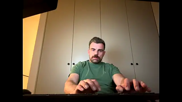 Snapshot of mrbigballs chatting on 7, 11, 2025 mrbigballs online show from 7, 11, 2025