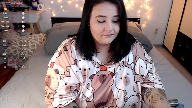 naughtykiss online show from 6, 10, 2025