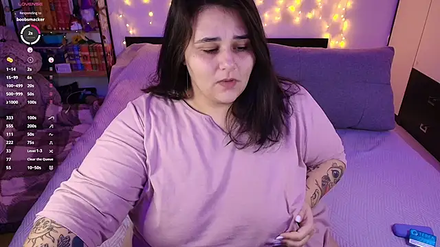 naughtykiss online show from 18, 11, 2025