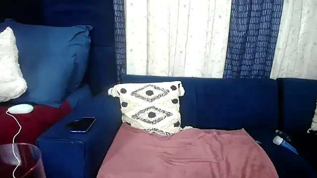 crystalbxx online show from 14, 3, 2025