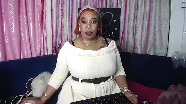 crystalbxx online show from 4, 4, 2026