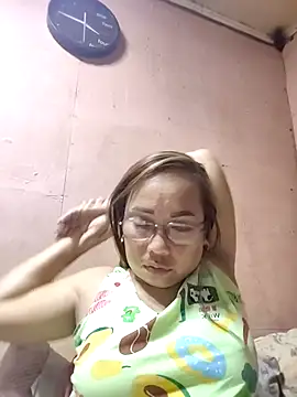 Snapshot of asianwet4u chatting on 16, 10, 2025 asianwet4u online show from 16, 10, 2025