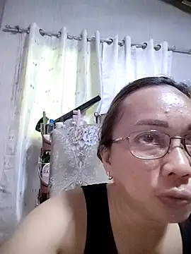 Snapshot of asianwet4u chatting on 3, 11, 2025 asianwet4u online show from 3, 11, 2025