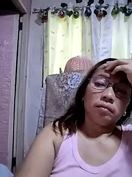 Snapshot of asianwet4u chatting on 12, 11, 2025 asianwet4u online show from 12, 11, 2025