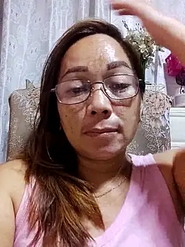 Snapshot of asianwet4u chatting on 5, 10, 2025 asianwet4u online show from 5, 10, 2025