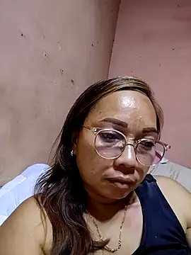 Snapshot of asianwet4u chatting on 17, 9, 2025 asianwet4u online show from 17, 9, 2025