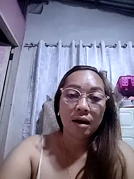 Snapshot of asianwet4u chatting on 8, 10, 2025 asianwet4u online show from 8, 10, 2025