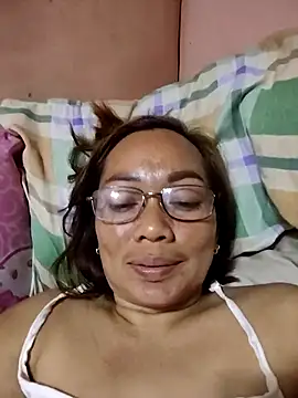 Snapshot of asianwet4u chatting on 24, 10, 2025 asianwet4u online show from 24, 10, 2025