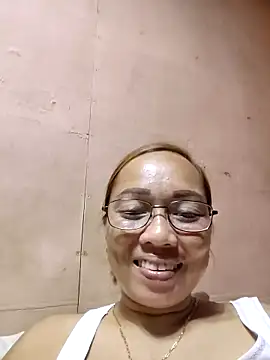 Snapshot of asianwet4u chatting on 28, 9, 2025 asianwet4u online show from 28, 9, 2025