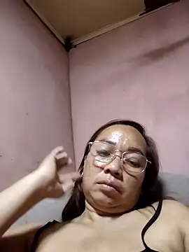 Snapshot of asianwet4u chatting on 22, 11, 2025 asianwet4u online show from 22, 11, 2025