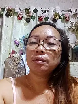 Snapshot of asianwet4u chatting on 13, 6, 2026 asianwet4u online show from 13, 6, 2026