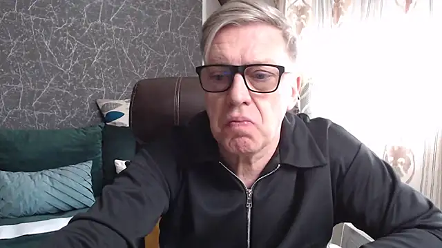 Snapshot of RobertStripX chatting on 1, 3, 2026 RobertStripX online show from 1, 3, 2026