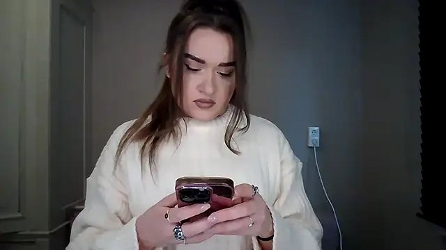 avajade online show from 18, 11, 2025