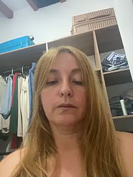 moniquerainx online show from 25, 11, 2025