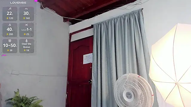 niky doll  online show from 17, 9, 2025