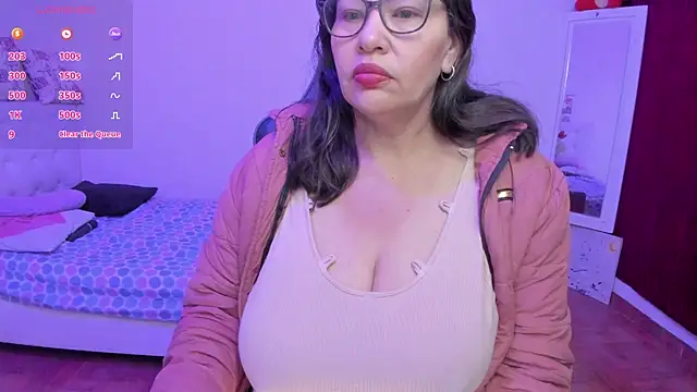 esmeralda milf online show from 15, 4, 2026