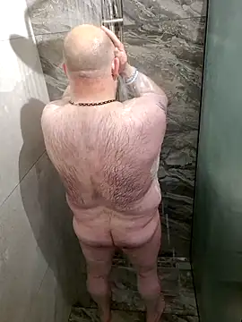 Bibear197511 online show from 4, 10, 2025