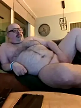 Bibear197511 online show from 28, 10, 2025