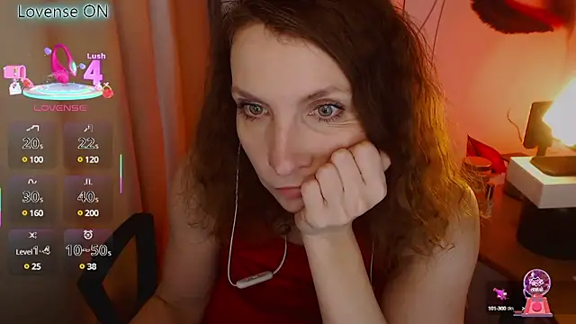 Snapshot of JohansonKatie chatting on 12, 3, 2025 JohansonKatie online show from 12, 3, 2025