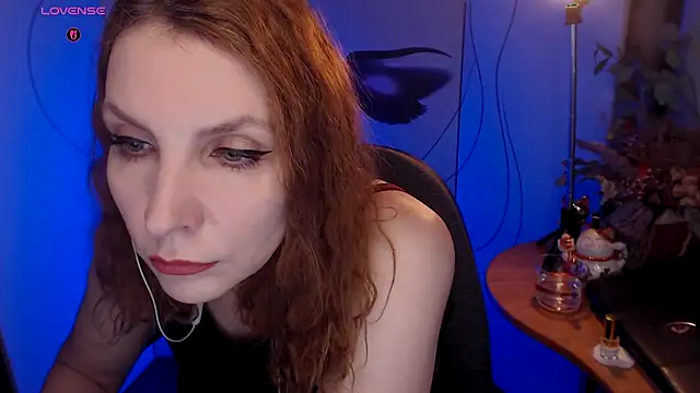 Snapshot of JohansonKatie chatting on 26, 11, 2025 JohansonKatie online show from 26, 11, 2025